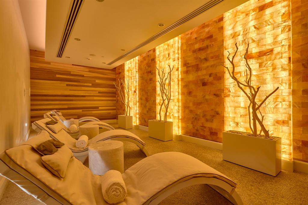 ST ANDREWS COUNTRY CLUB - Residential