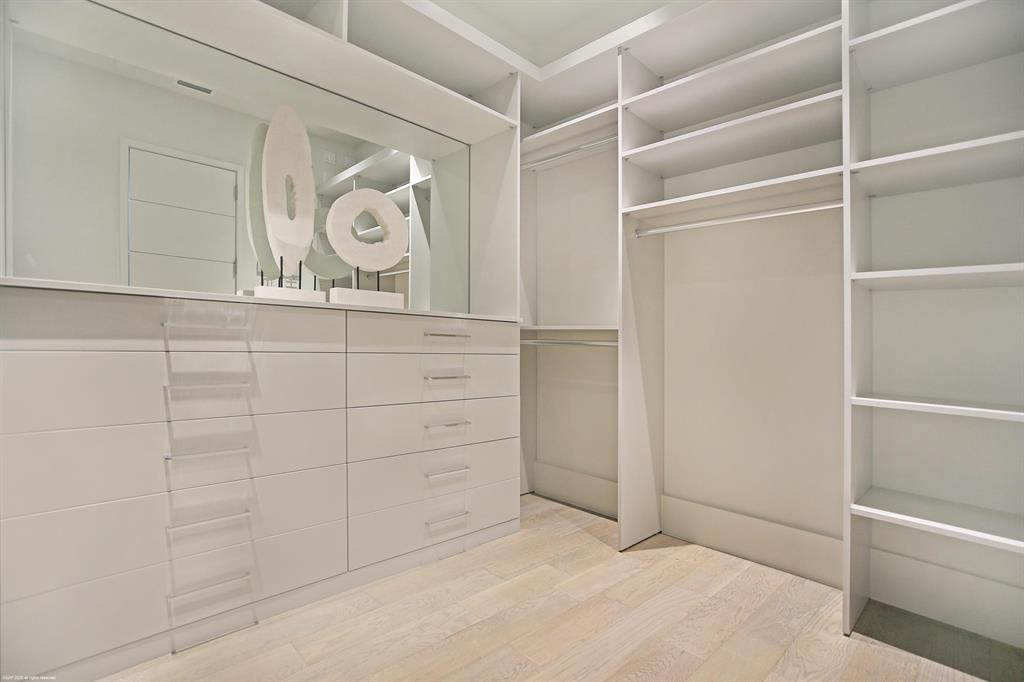 ST ANDREWS COUNTRY CLUB - Residential