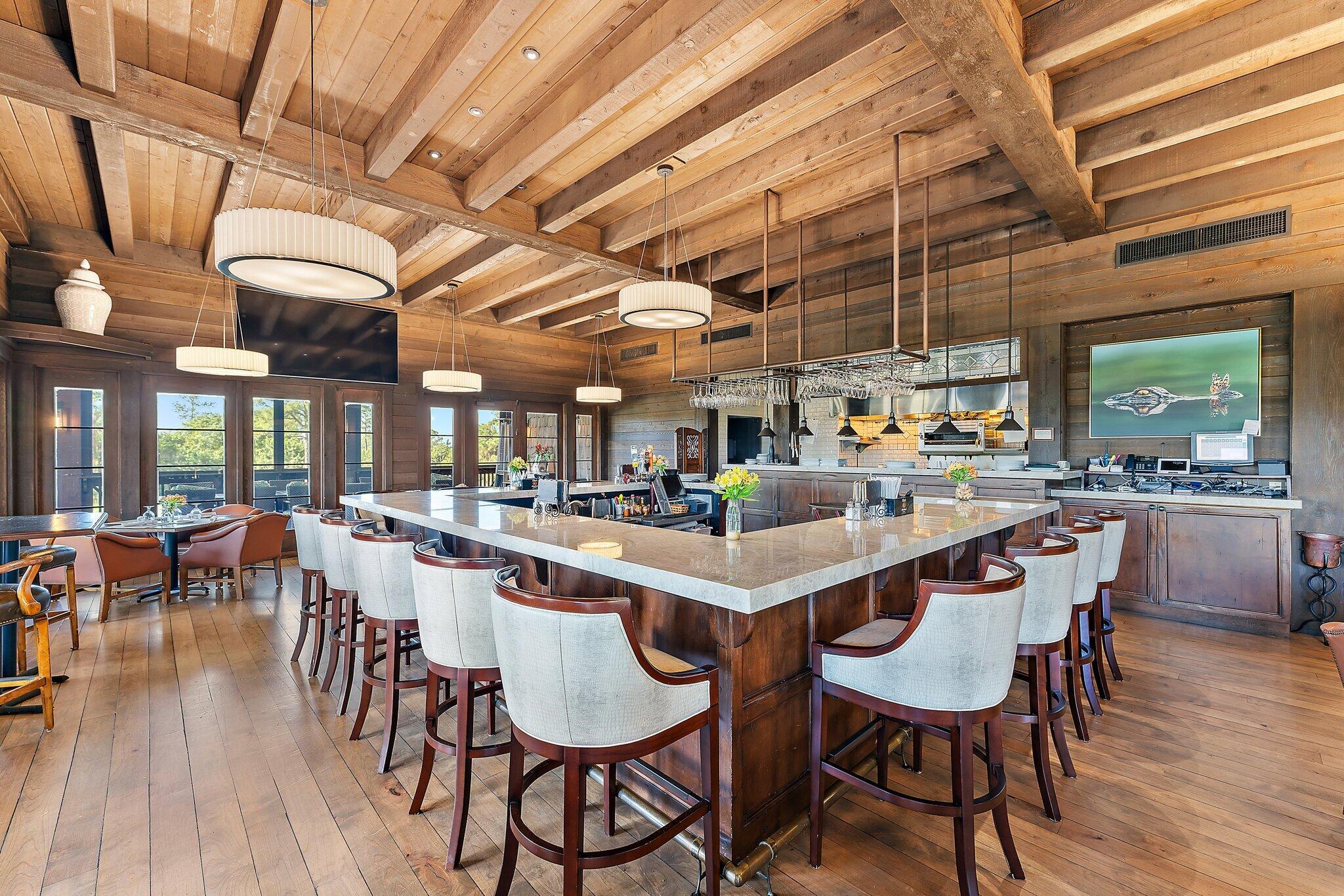 MEDALIST CLUB - Residential