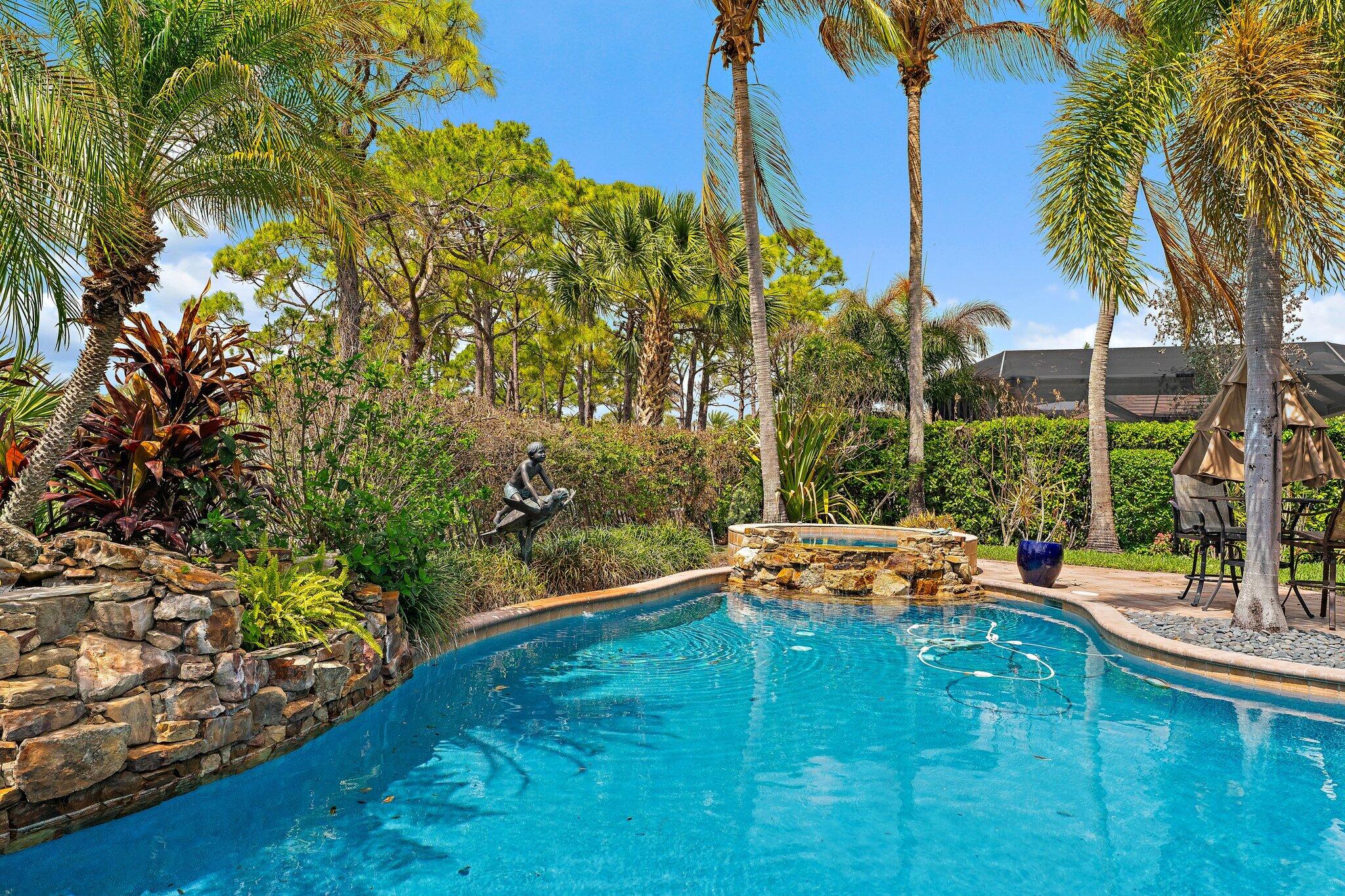 MEDALIST CLUB - Residential