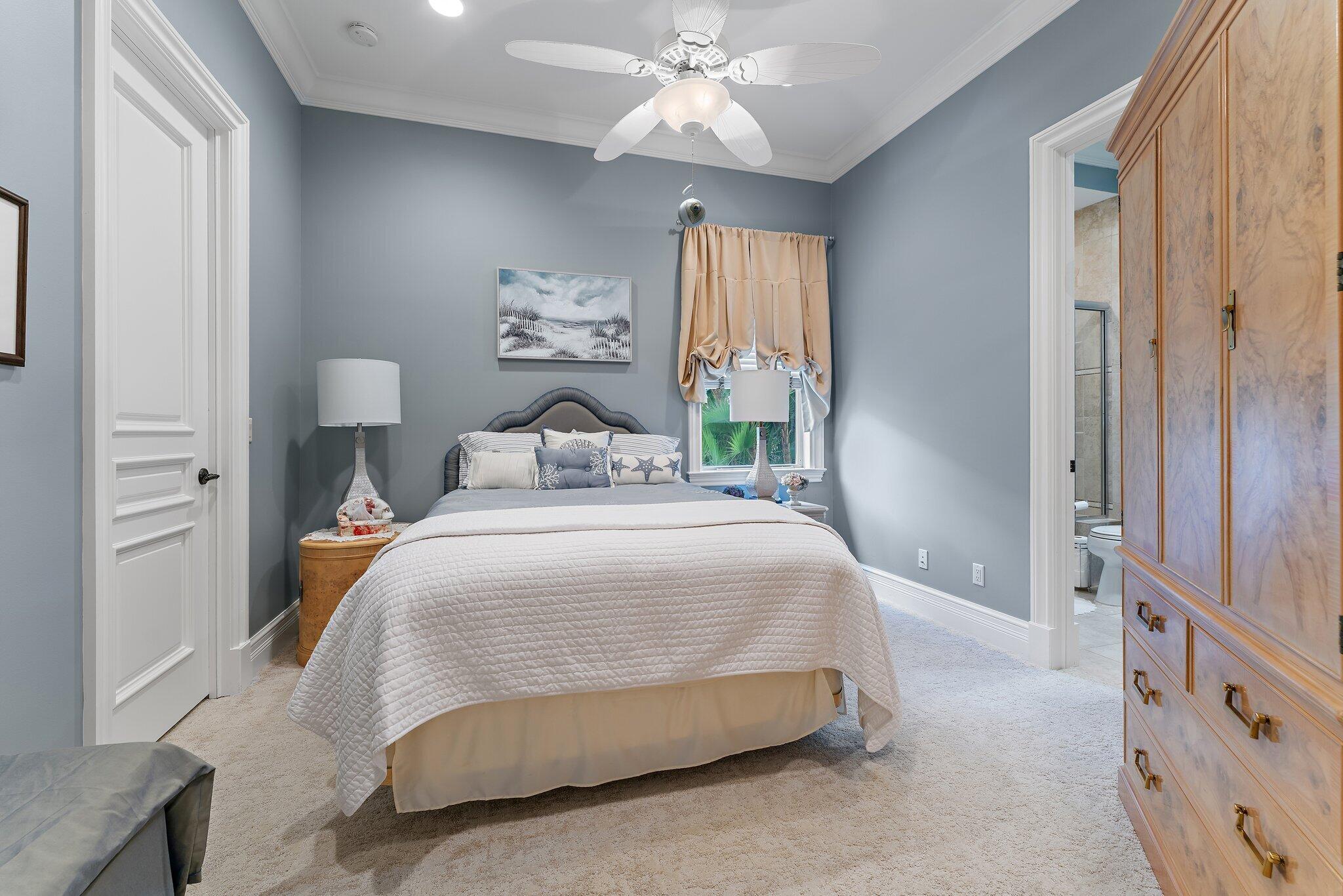 MEDALIST CLUB - Residential