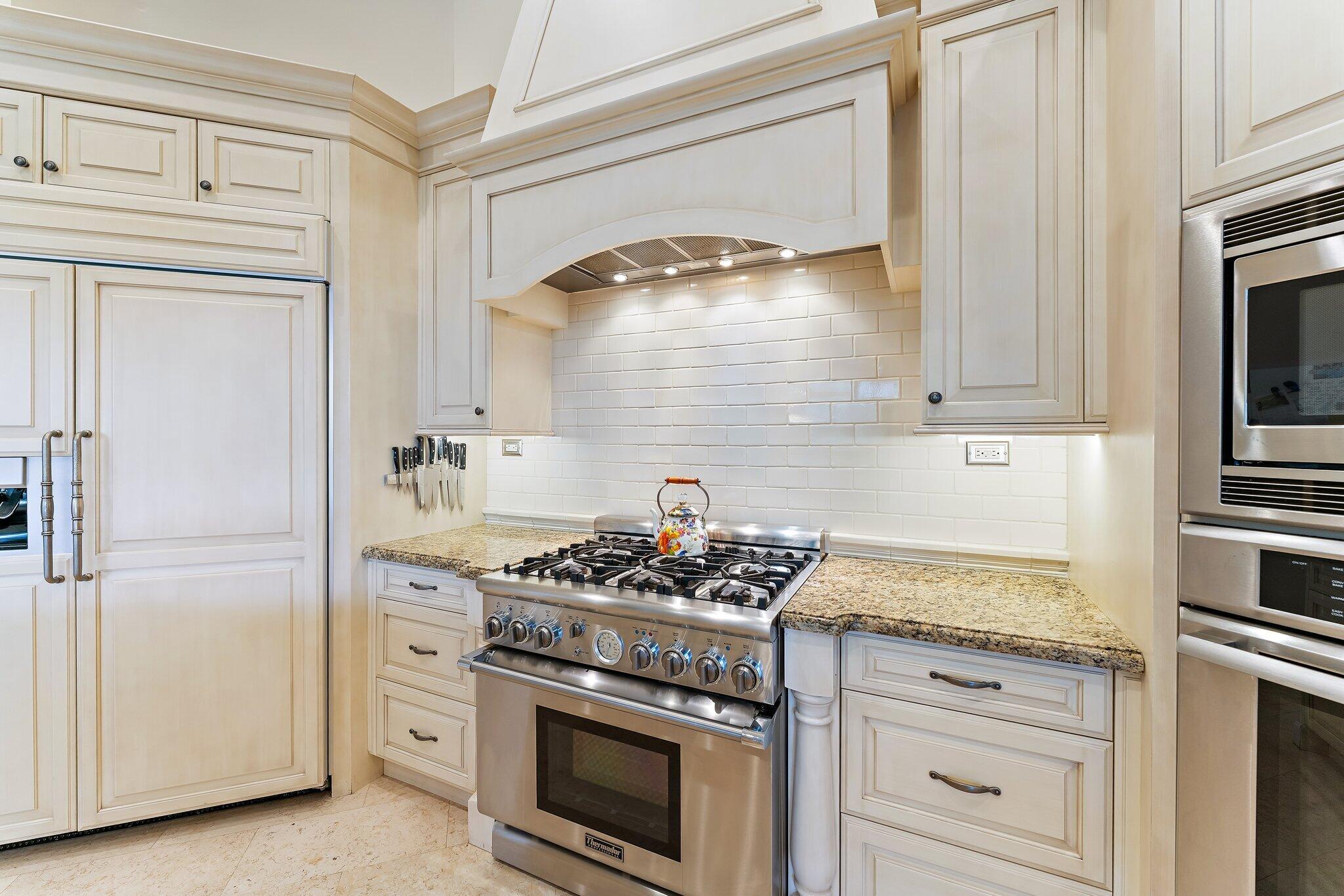 MEDALIST CLUB - Residential