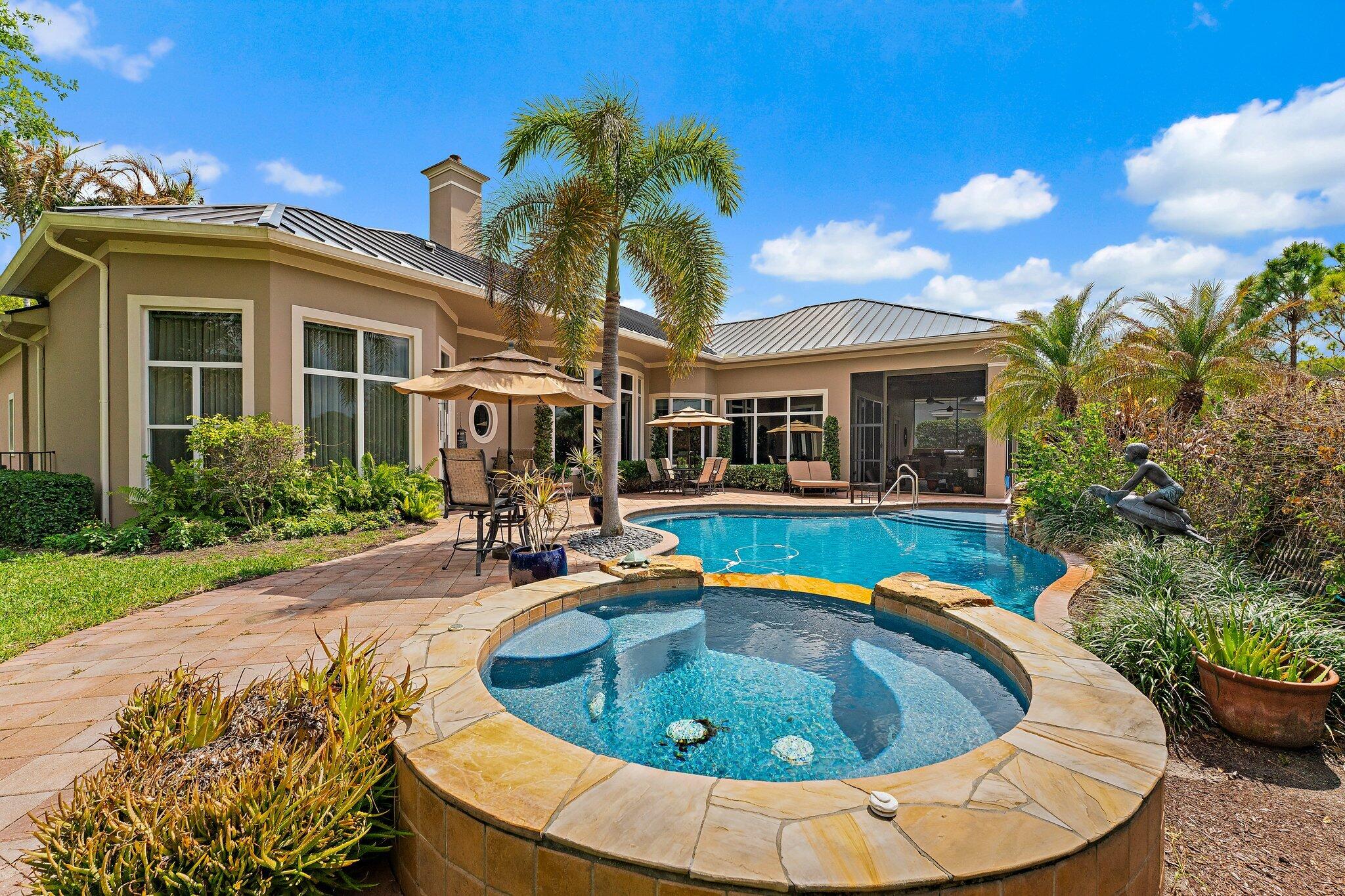 MEDALIST CLUB - Residential