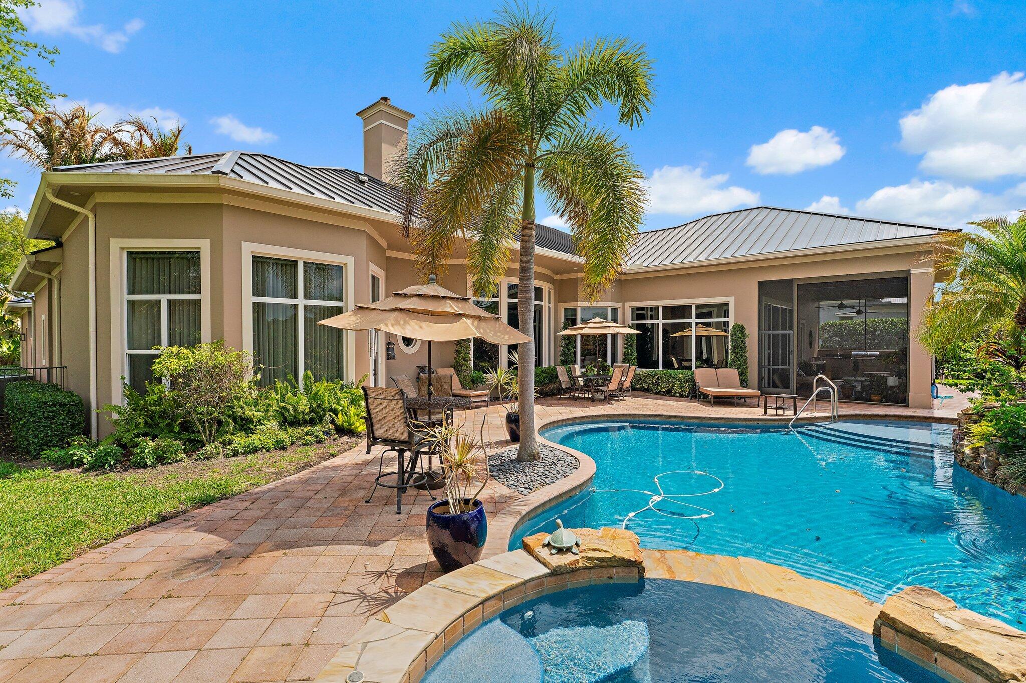 MEDALIST CLUB - Residential