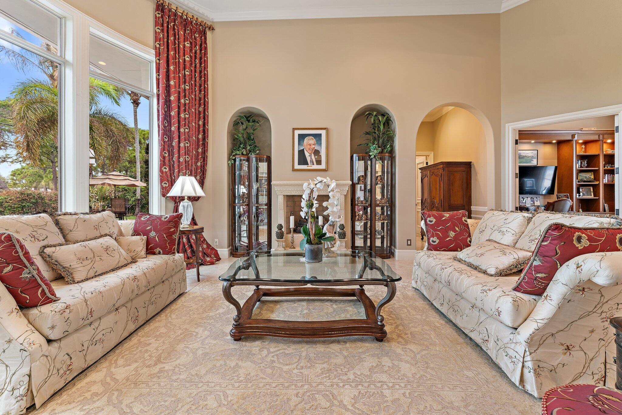 MEDALIST CLUB - Residential