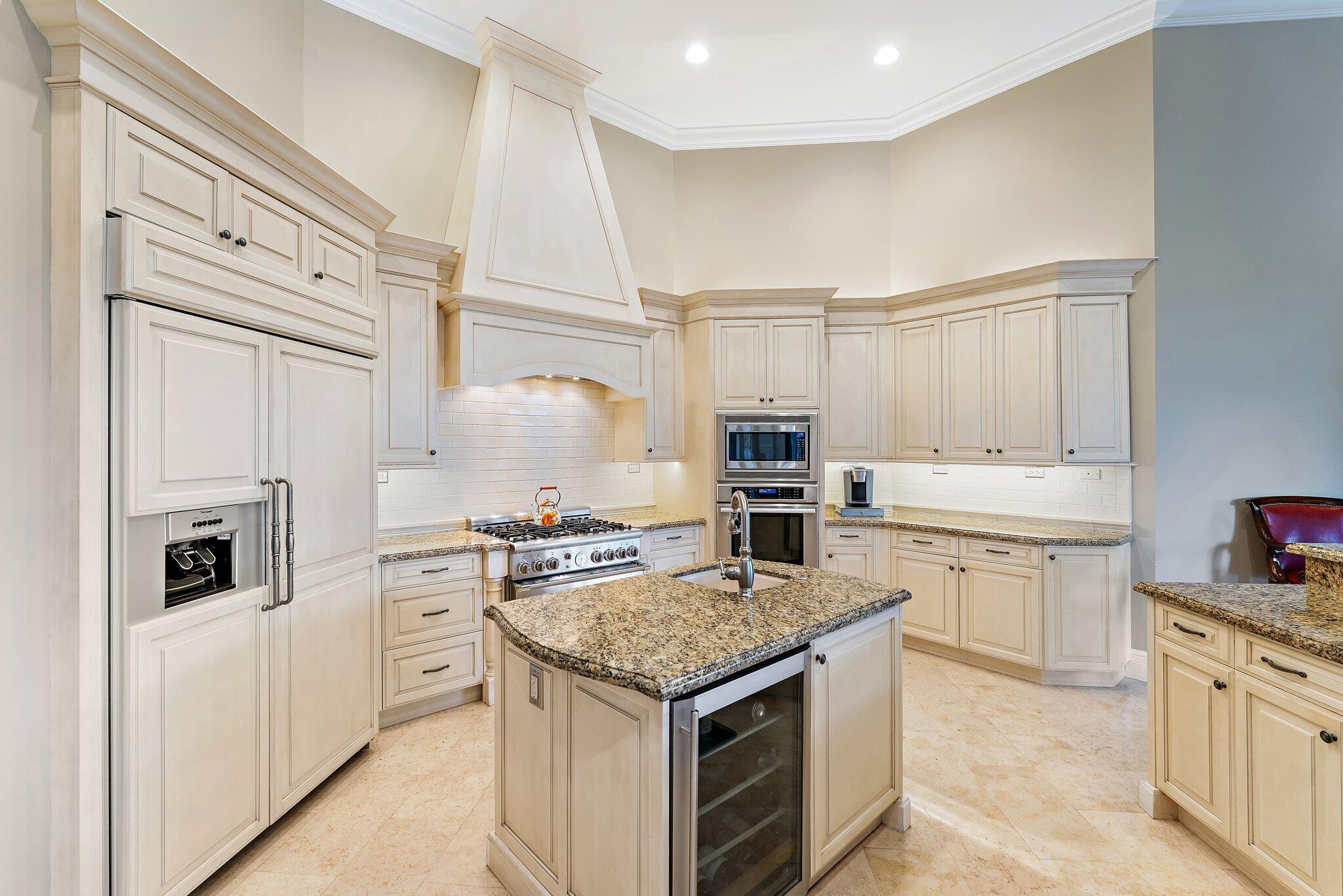 MEDALIST CLUB - Residential