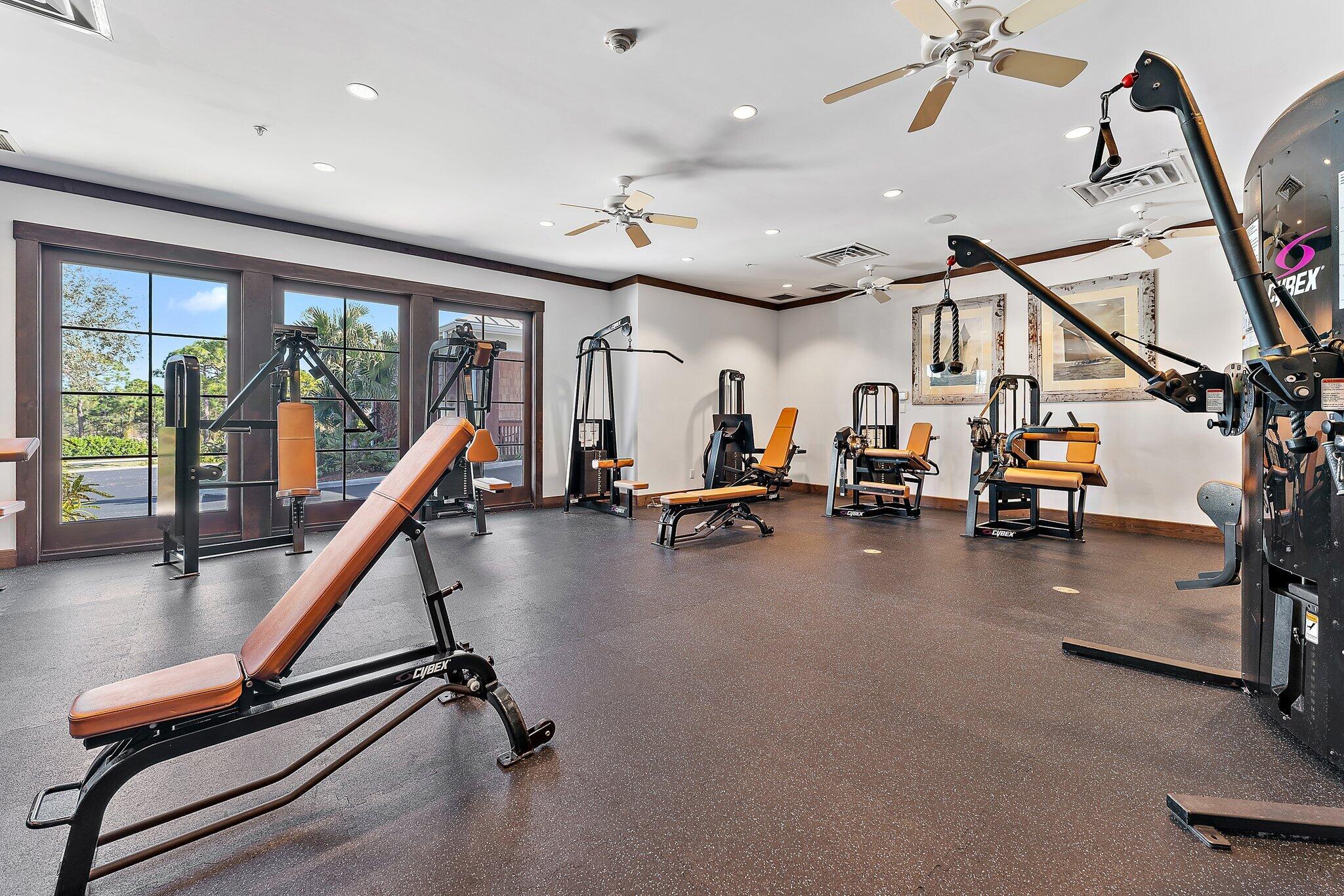 MEDALIST CLUB - Residential