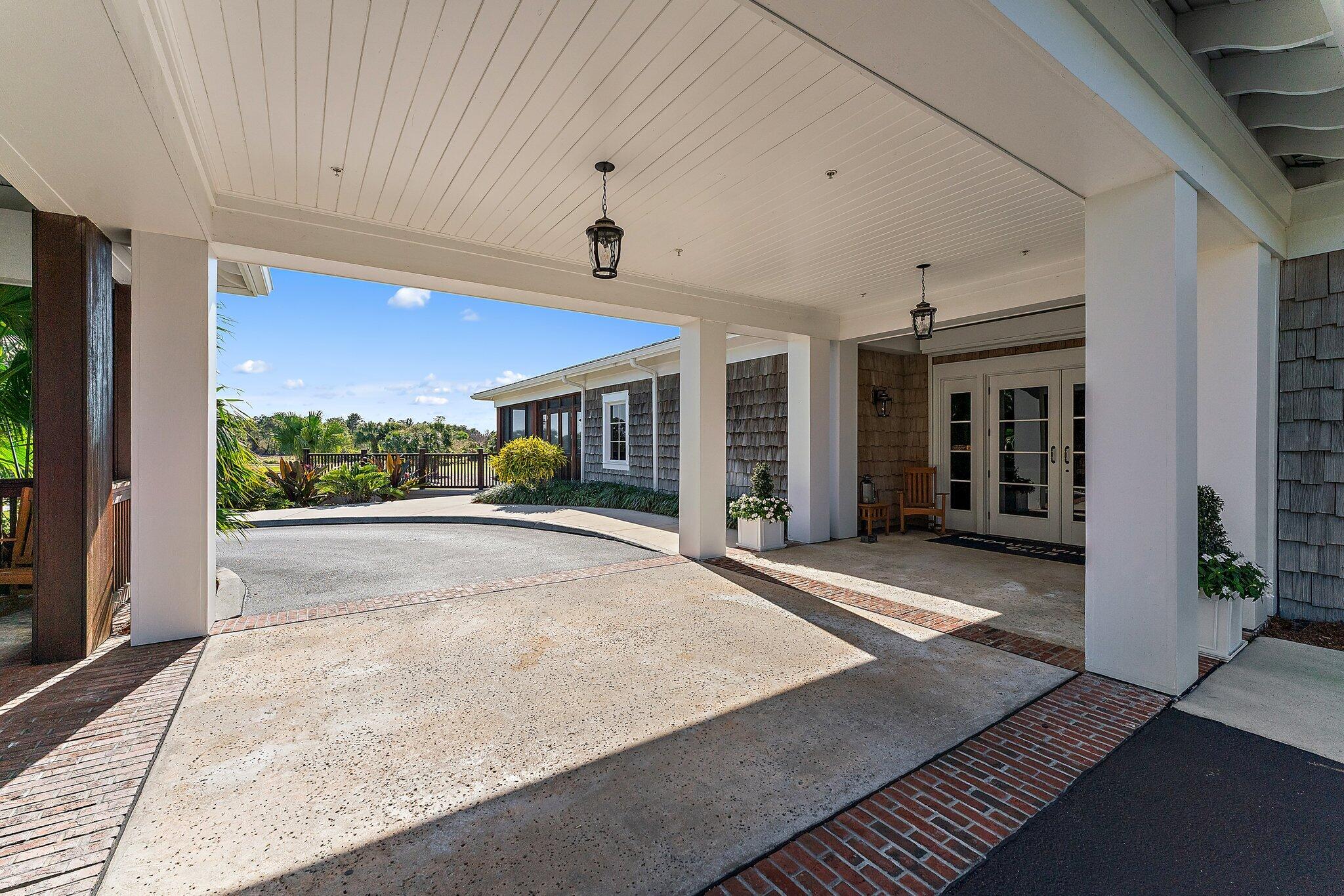 MEDALIST CLUB - Residential