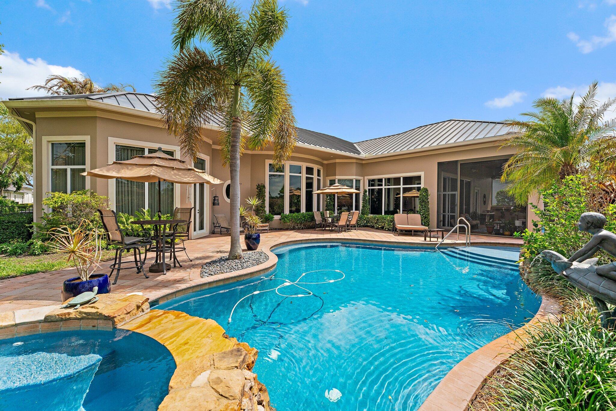 MEDALIST CLUB - Residential