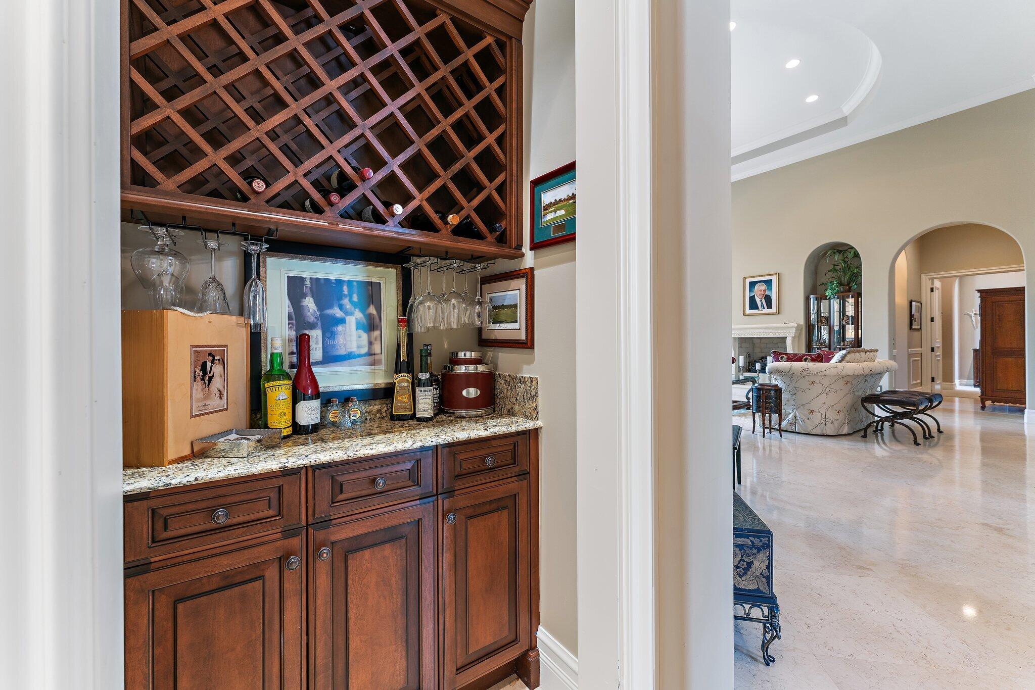 MEDALIST CLUB - Residential