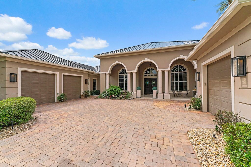 Photo of 9980 SE Sandpine Lane, Hobe Sound, FL 33455 (MLS # B26004724)