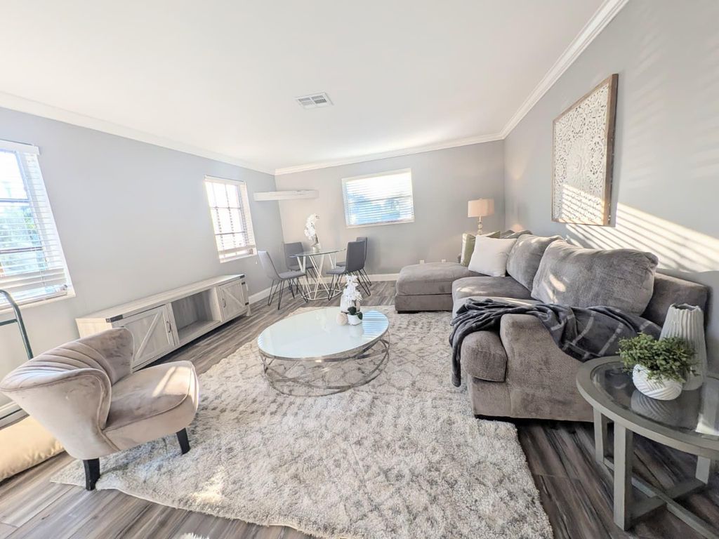 Photo of 2619 Old Donald Ross Rd, Palm Beach Gardens, FL 33410 (MLS # F10539692)