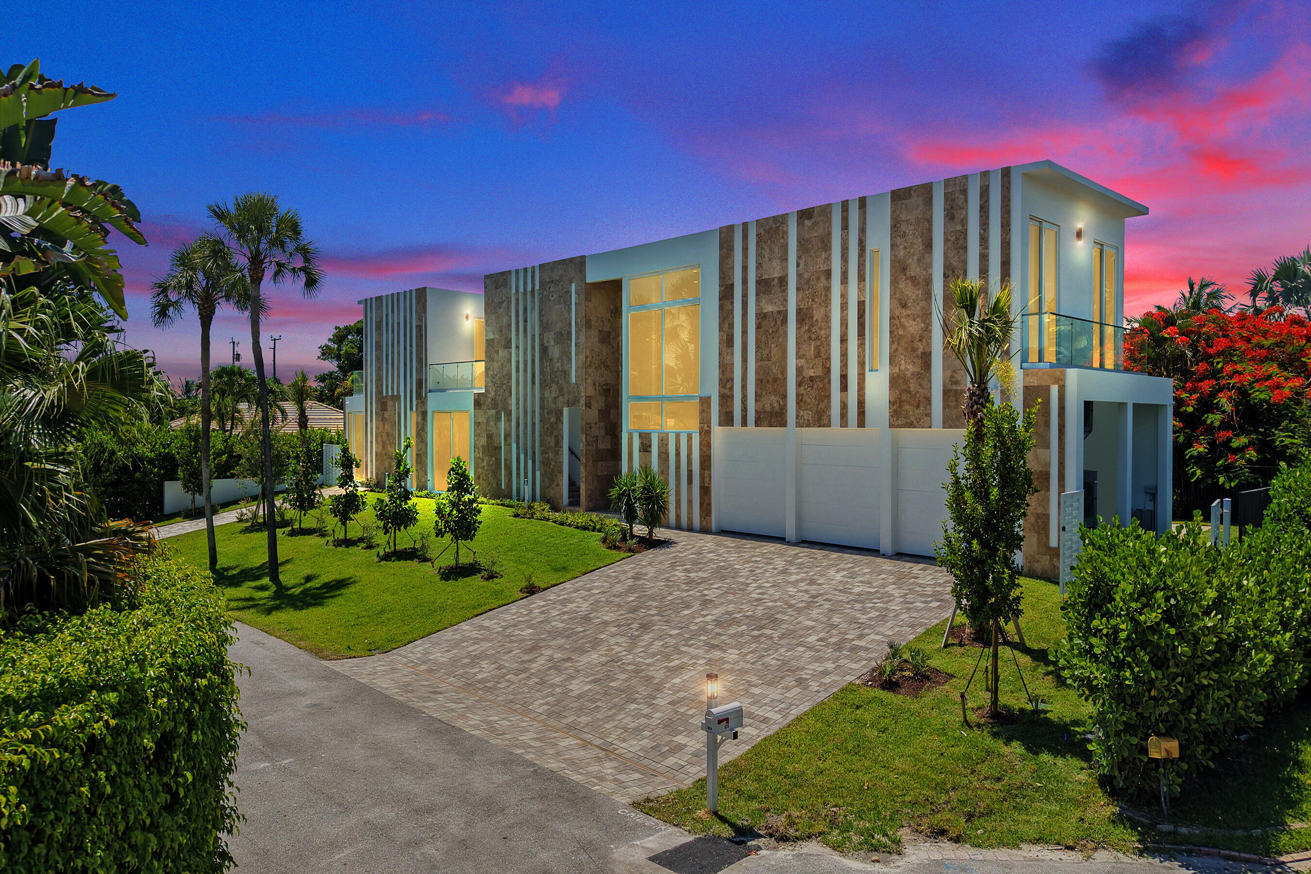 824 W Marbella Lane