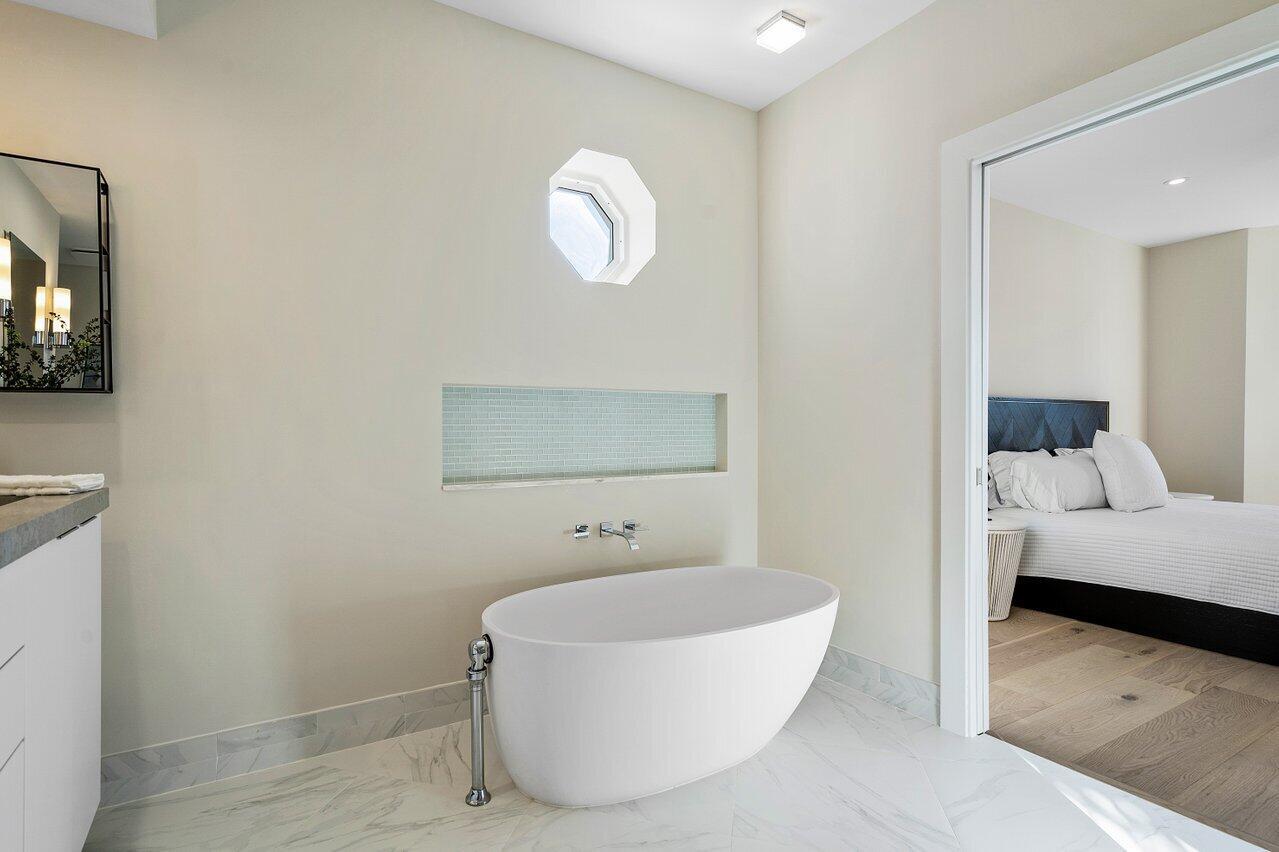 DELRAY BEACH YACHT CLUB C - Residential