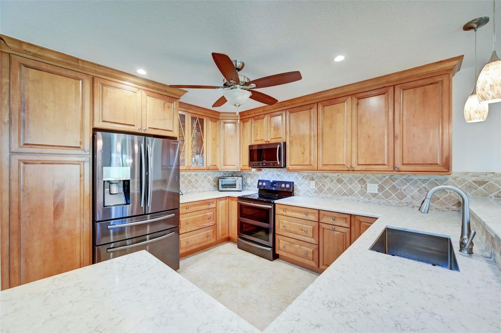 Photo of 6079 Glendale Drive #6079, Boca Raton, FL 33433 (MLS # F10505164)