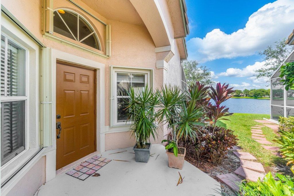 Photo of 10679 Lake Shore Drive, Wellington, FL 33414 (MLS # R11162726)