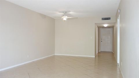 Condominium in Pompano Beach FL 2751 Palm Aire Dr Dr 13.jpg