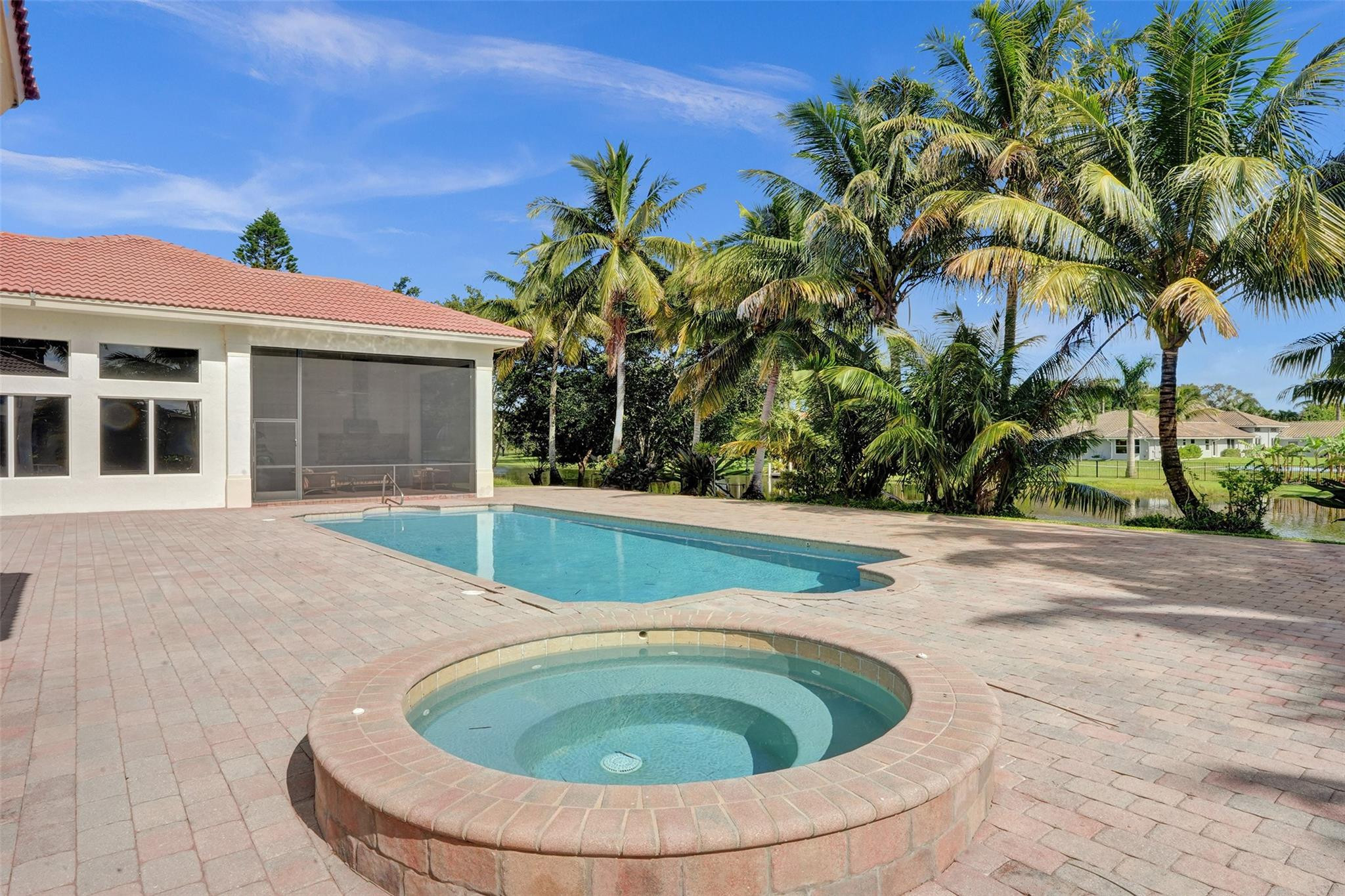 Rio Poco - Residential