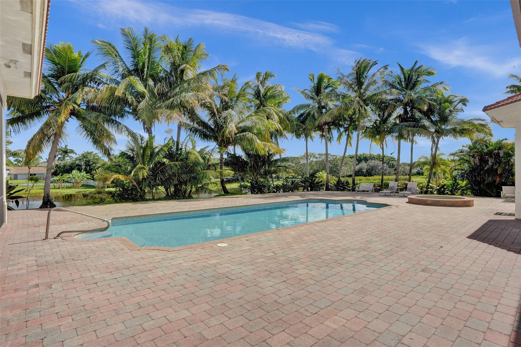 Rio Poco - Residential