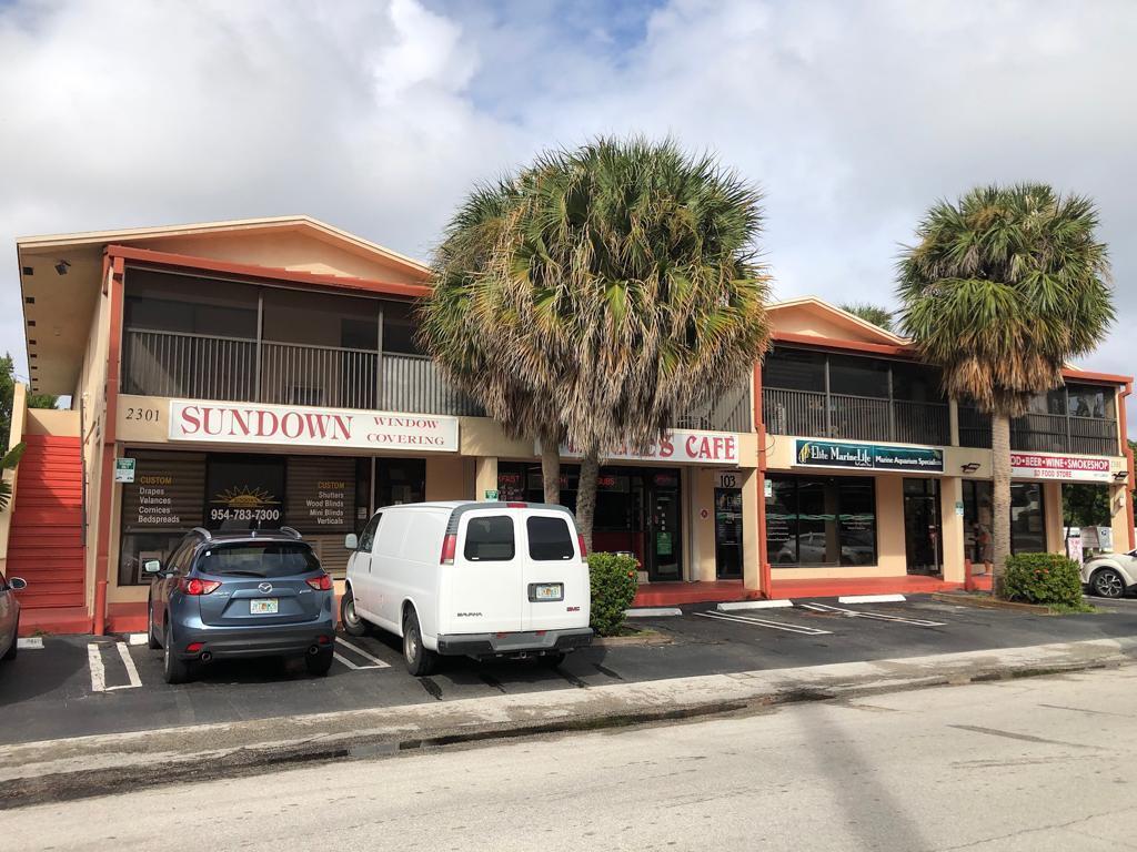 Spacious 1/1 unit in East Pompano Beach. Centrally located. Water Included. Pets welcomed. Balcony overlooking the marina.