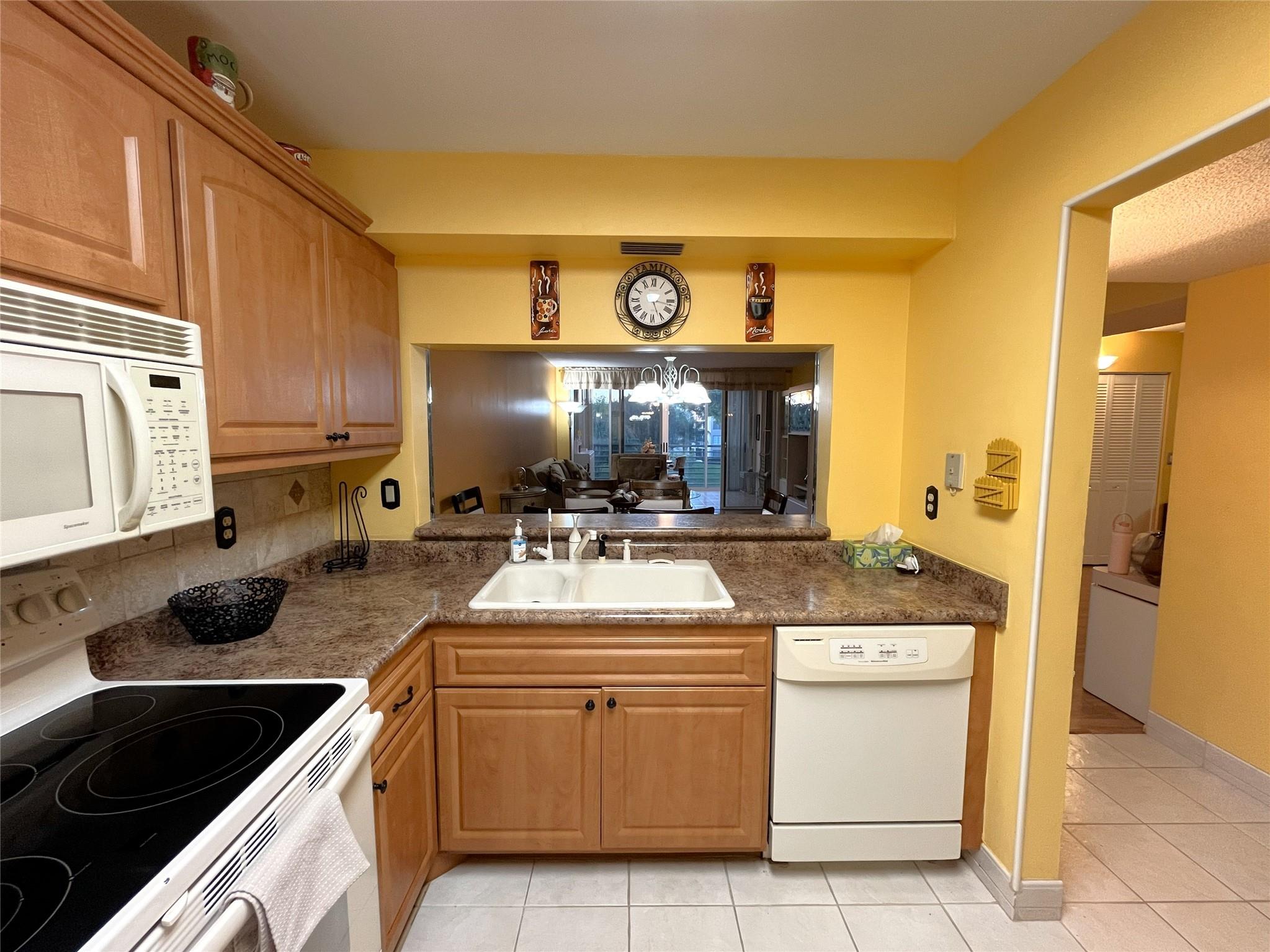 Condo 5 Of Sabal Palm Con - Residential Lease