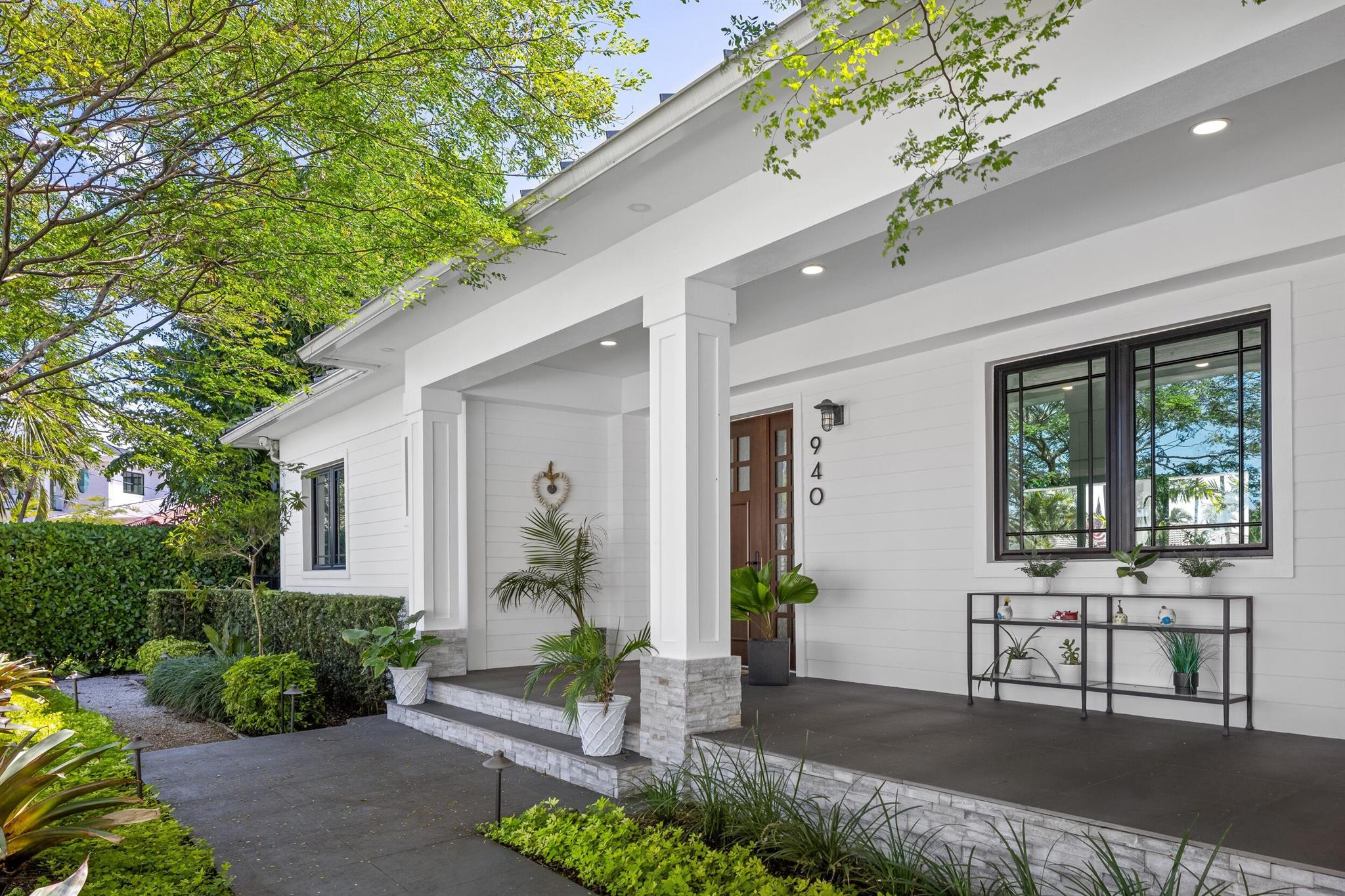 BOYNTON ISLES - Residential