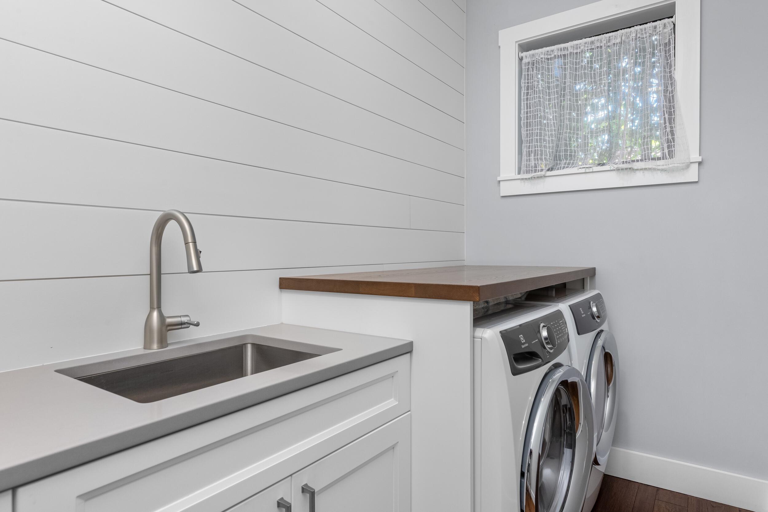 BOYNTON ISLES - Residential