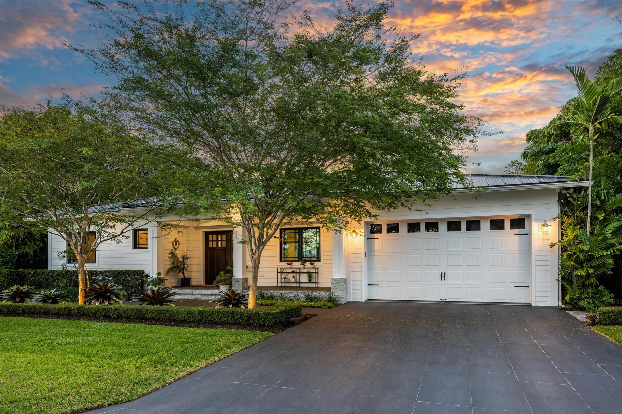 BOYNTON ISLES - Residential