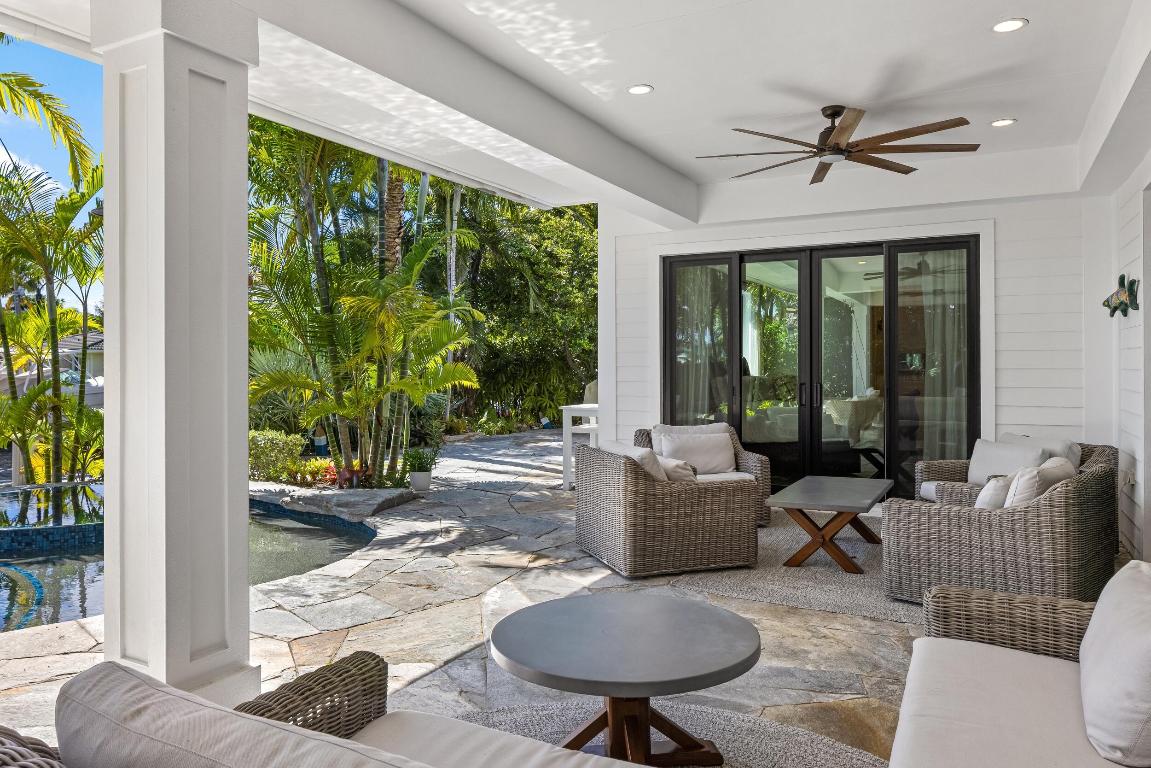 BOYNTON ISLES - Residential