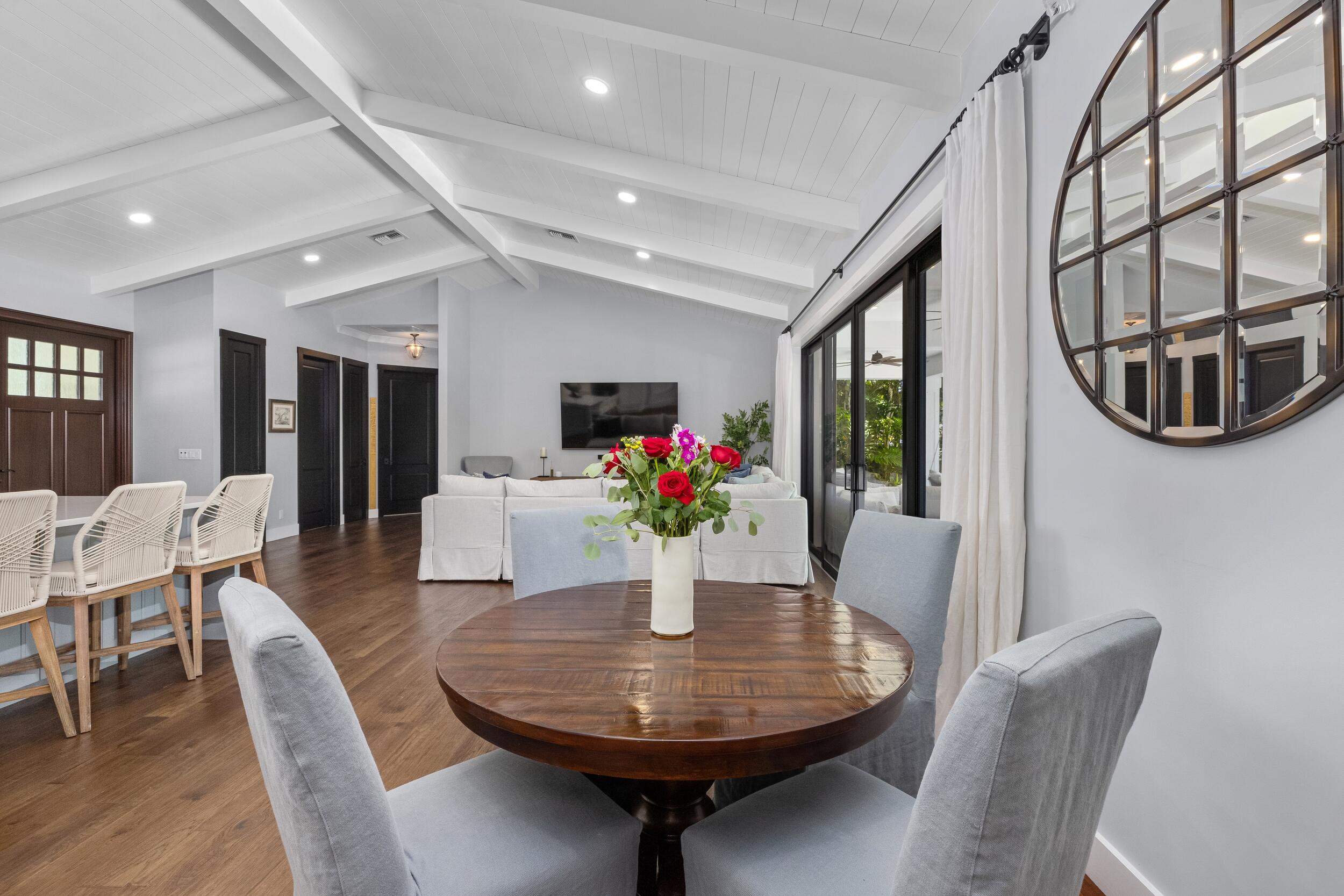 BOYNTON ISLES - Residential