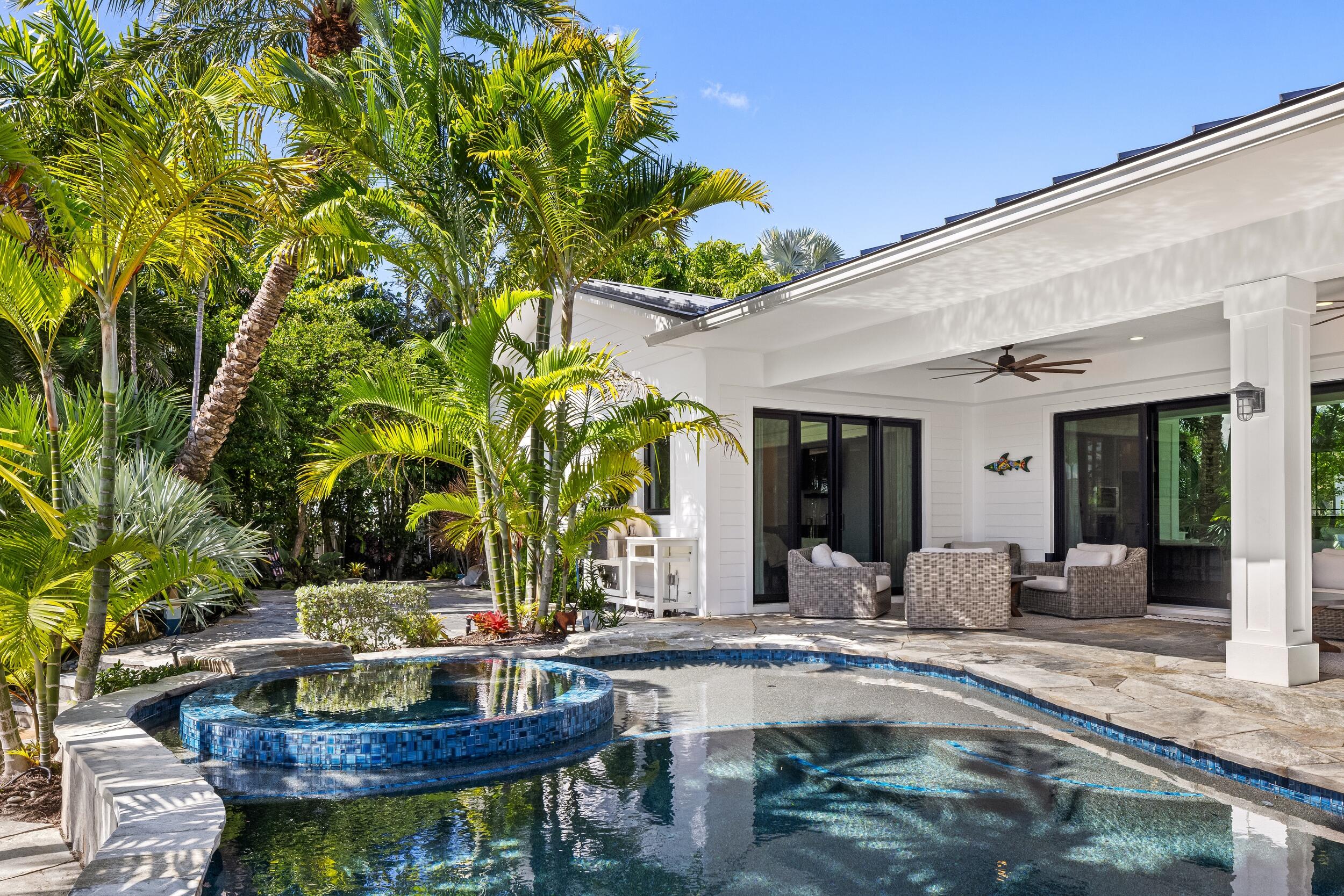 BOYNTON ISLES - Residential