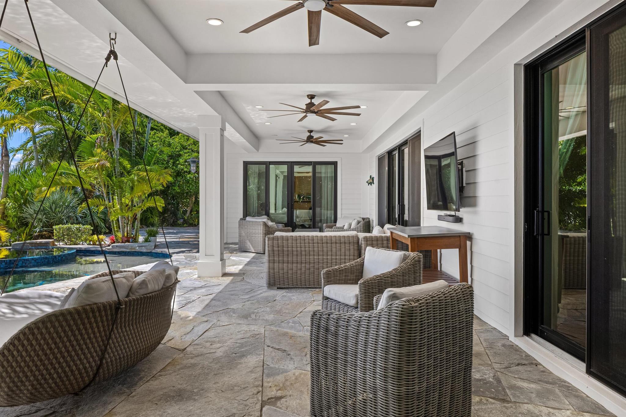 BOYNTON ISLES - Residential