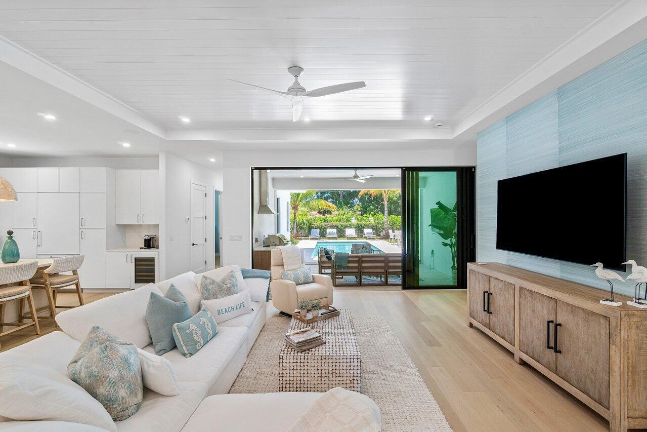 Plumosa Park - Residential