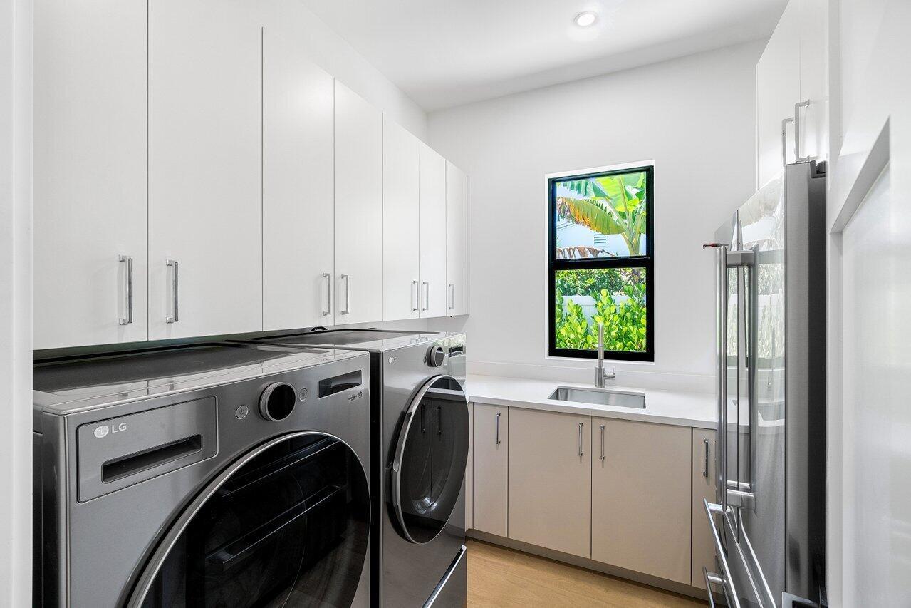 Plumosa Park - Residential