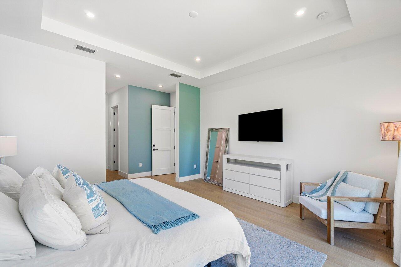 Plumosa Park - Residential