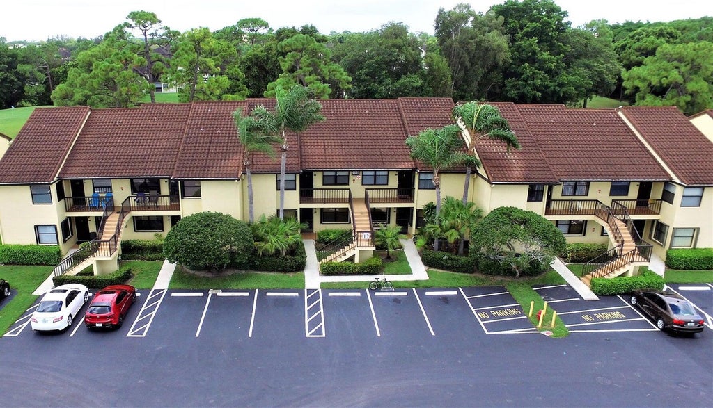 Photo of 4691 LUCERNE LAKES Boulevard E #206, Lake Worth, FL 33467 (MLS # B26076508)