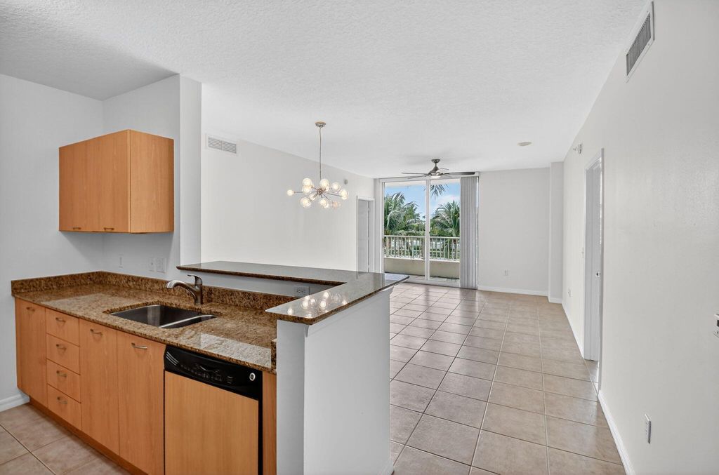 Photo of 625 Casa Loma Boulevard #304, Boynton Beach, FL 33435 (MLS # R11121414)