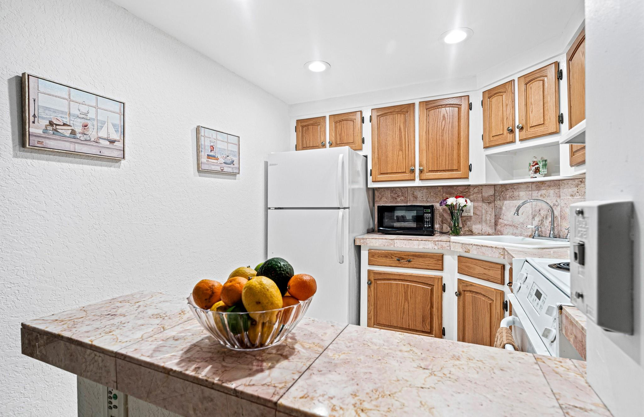 MAYBURY MANSIONS CONDO - Residential
