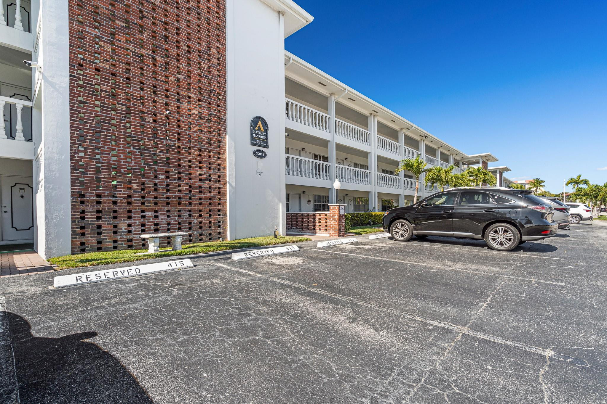 MAYBURY MANSIONS CONDO - Residential
