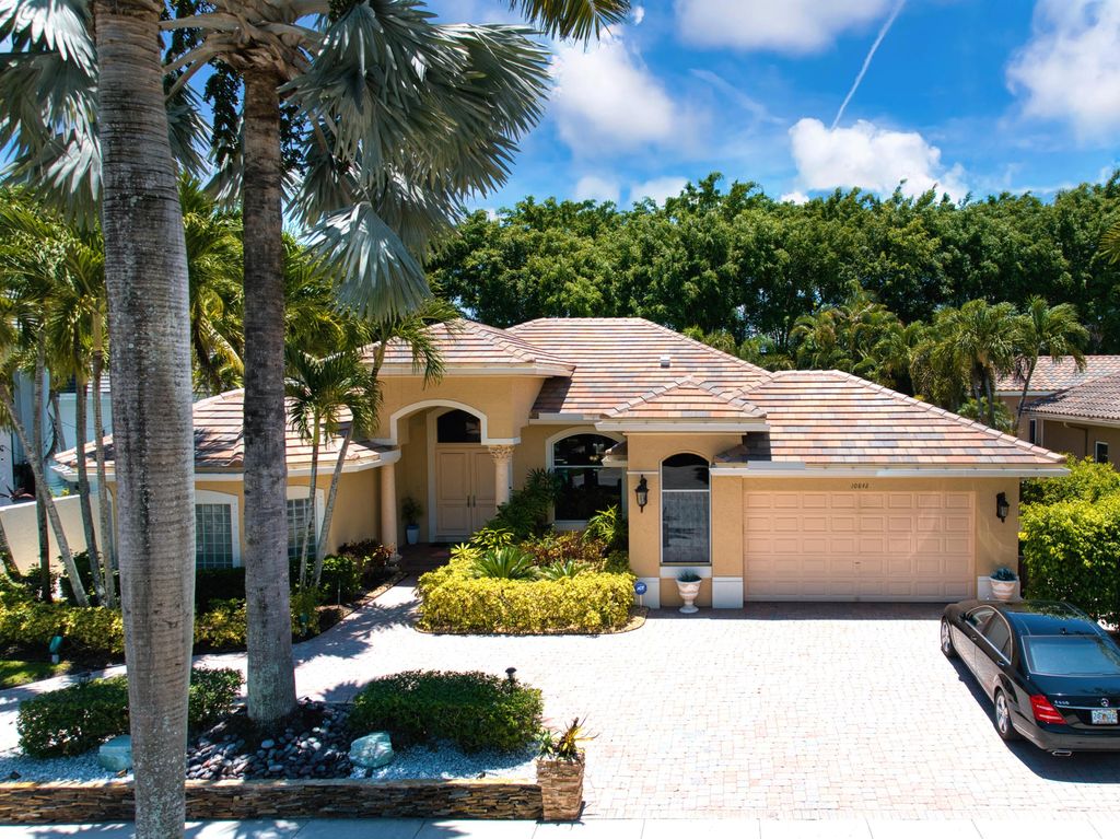 Photo of 10842 Blue Palm Street, Plantation, FL 33324 (MLS # R11098962)