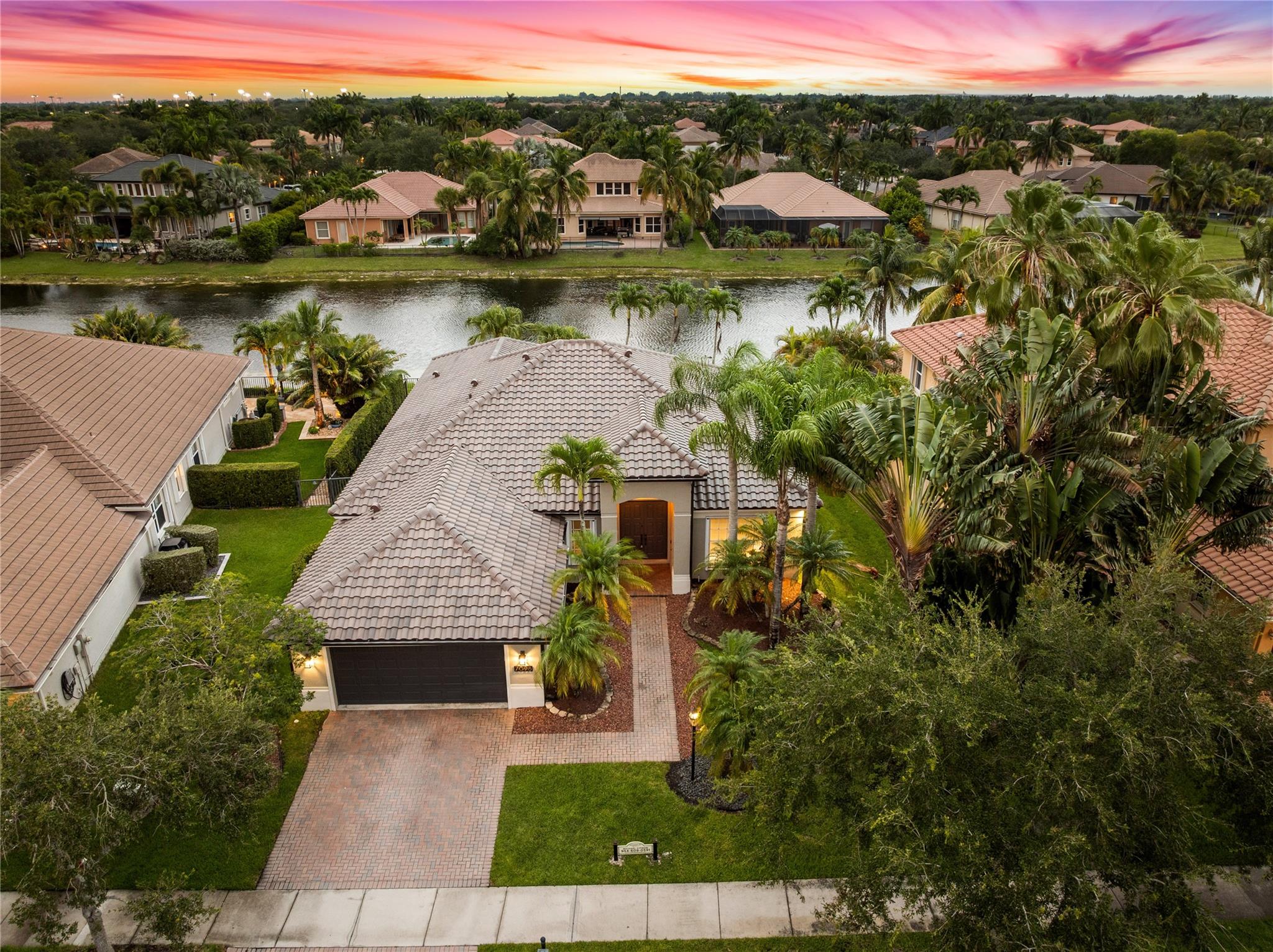 7098 NW 111th Ter