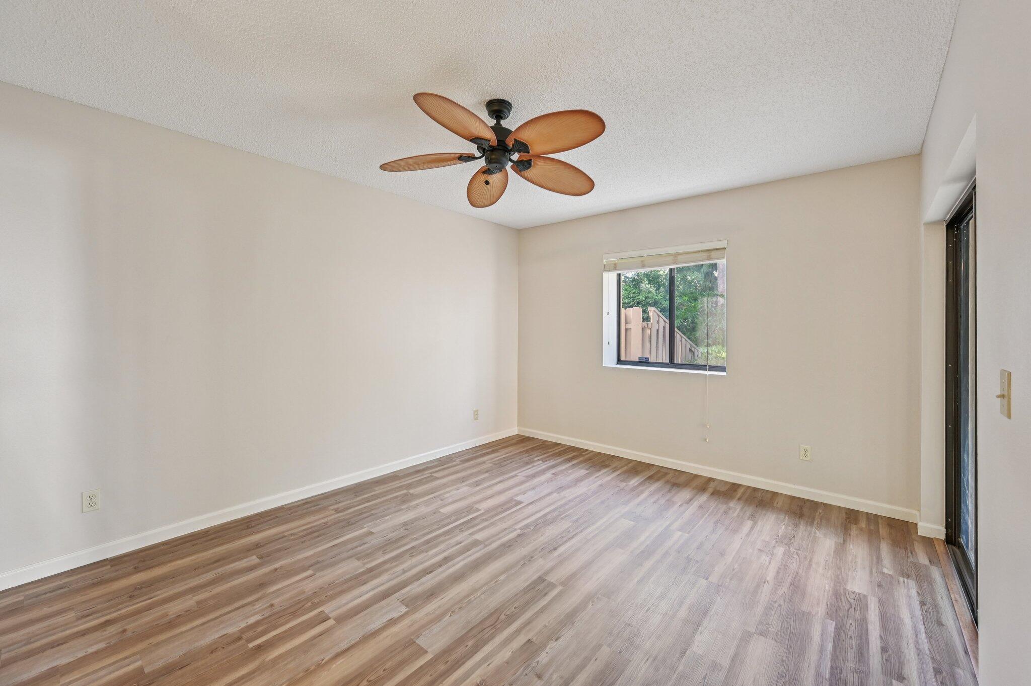 DUNBAR WOODS CONDO 4 - Residential Lease