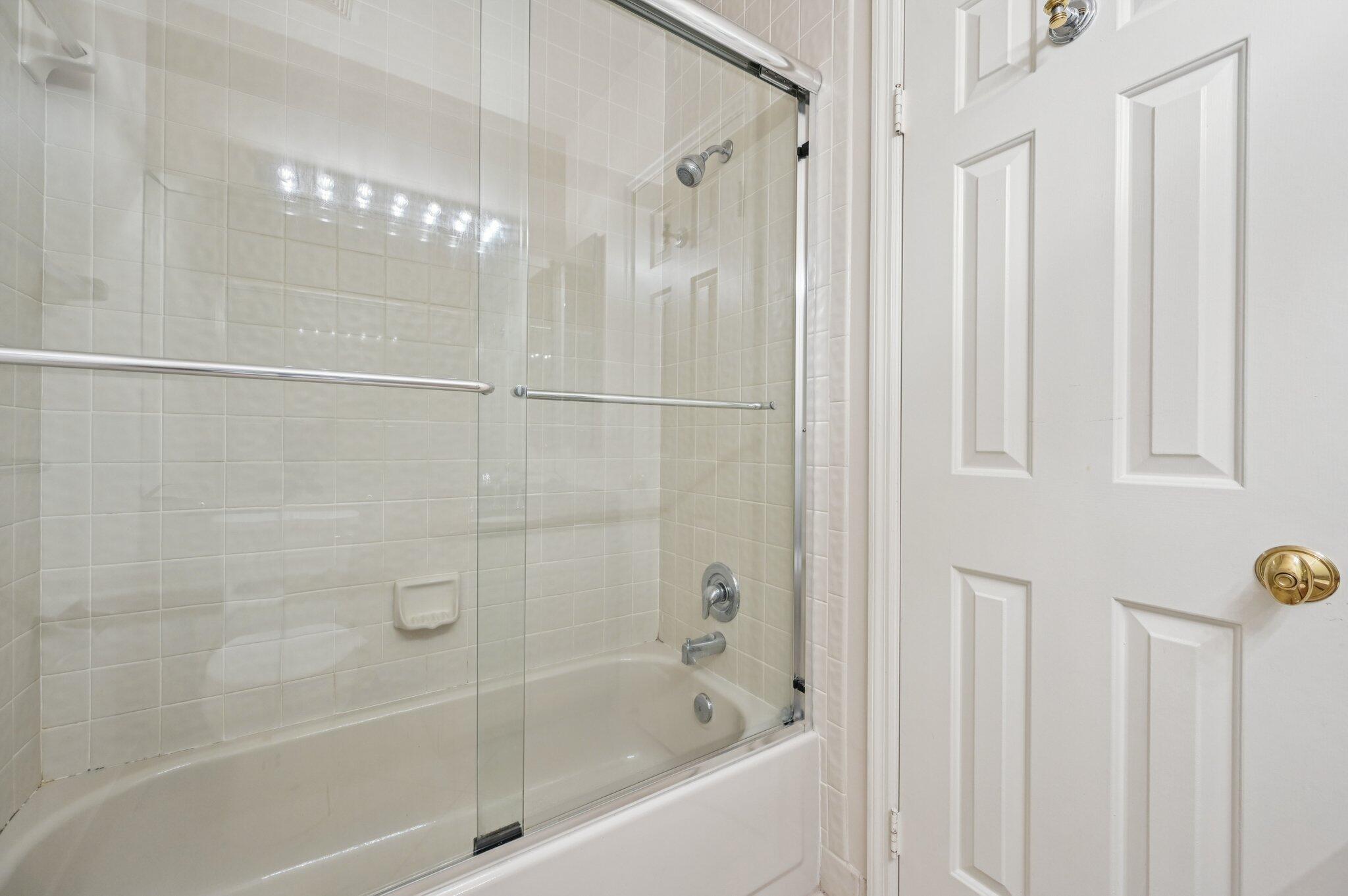 DUNBAR WOODS CONDO 4 - Residential Lease