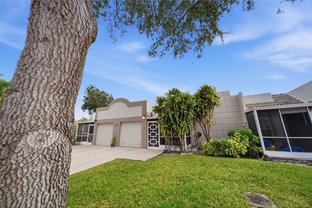 Photo of 18730 Stewart Circle #7, Boca Raton, FL 33496 (MLS # F10556349)