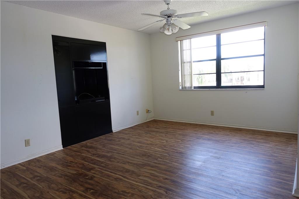 Kings Point - Residential