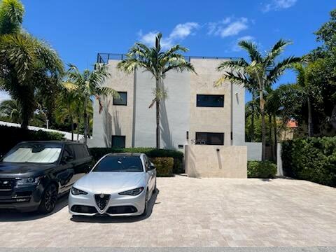 AVAILABLE NOW. 1 bedroom + huge LOFT and 2 full baths. Unfurnished long term or shorter term. Stunning, newly built GREAT LOCATION contemporary loft just a few minutes WALK from the vibrant Deerfield Beach and PIER. This spacious Beach style home has 1 bedroom and great functional loft and 2 full baths. Features include high ceilings, a fully equipped modern kitchen with premium appliances, Spa-like bathrooms that boasts a 13-ft ceiling. Extras include full-size washer/dryer, BBQ, alarm system, impact windows/doors, premium TV channels/wifi included in the rent . Walk to the beach, restaurants, bars, shops, water sports, biking , and PIER Available unfurnished. Flexible lease terms: short-term or long-term. Don't miss this great spot. (all measurements are approximate )