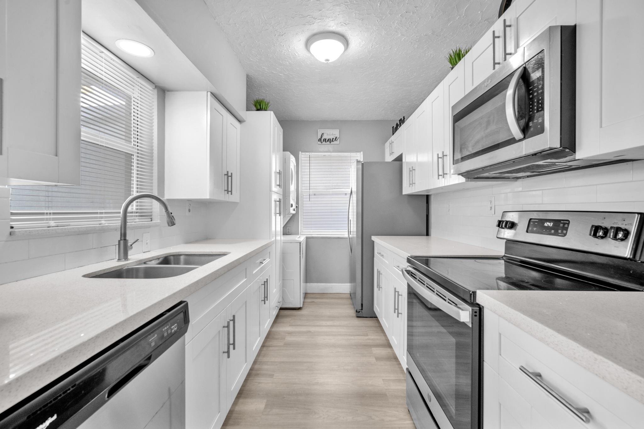 Coral Gardens 30-7 B - Residential Income