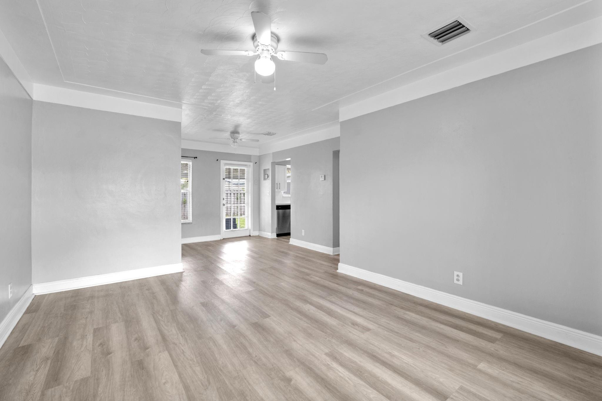 Coral Gardens 30-7 B - Residential Income