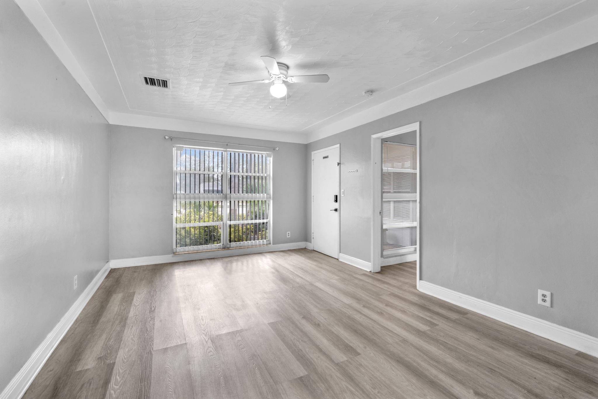 Coral Gardens 30-7 B - Residential Income