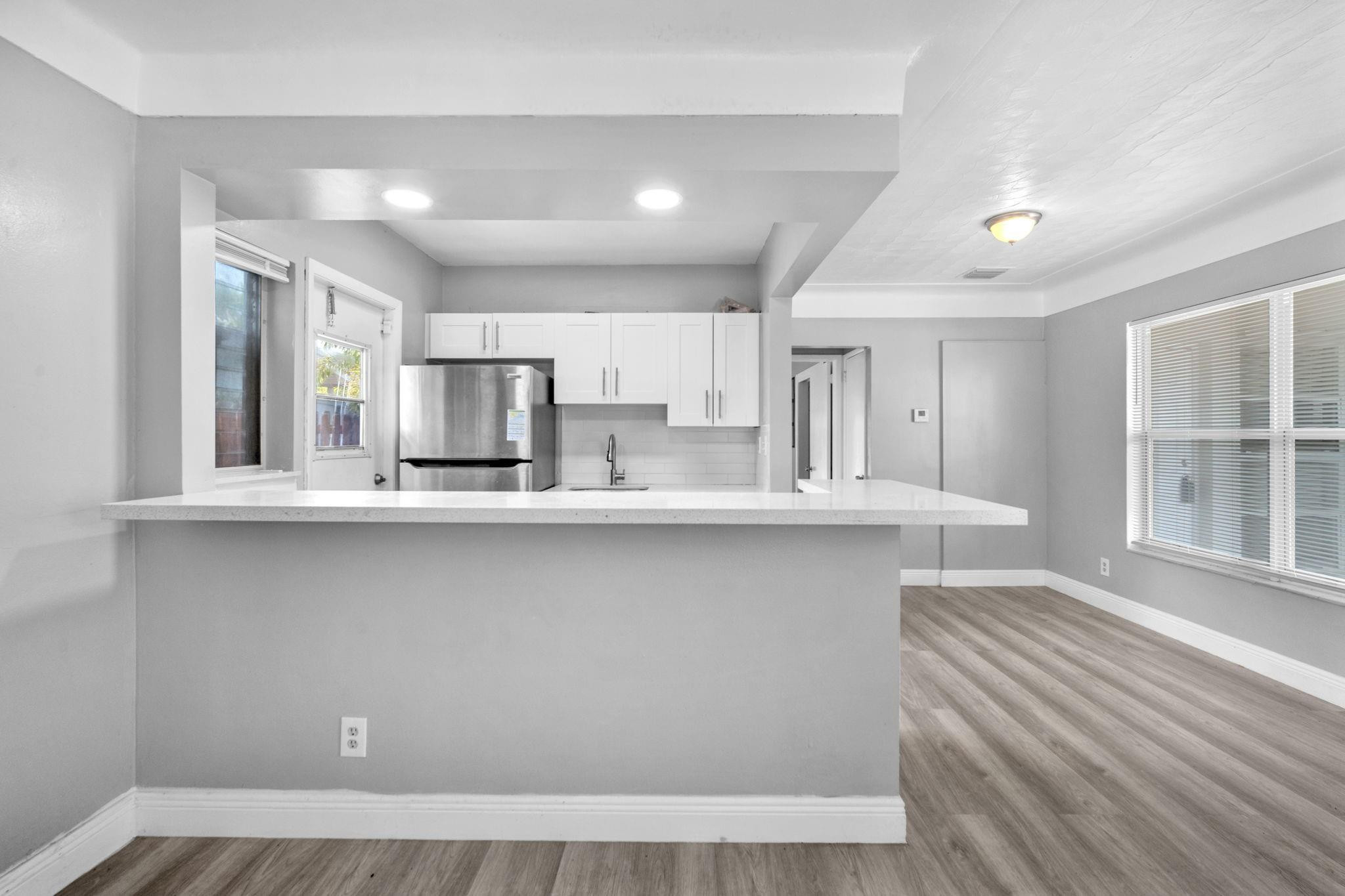 Coral Gardens 30-7 B - Residential Income